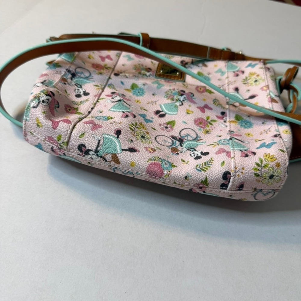 Dooney & Bourke Disney Epcot Flower & Garden 2020 Crossbody Bag Pink Minnie EUC - Picture 14 of 16